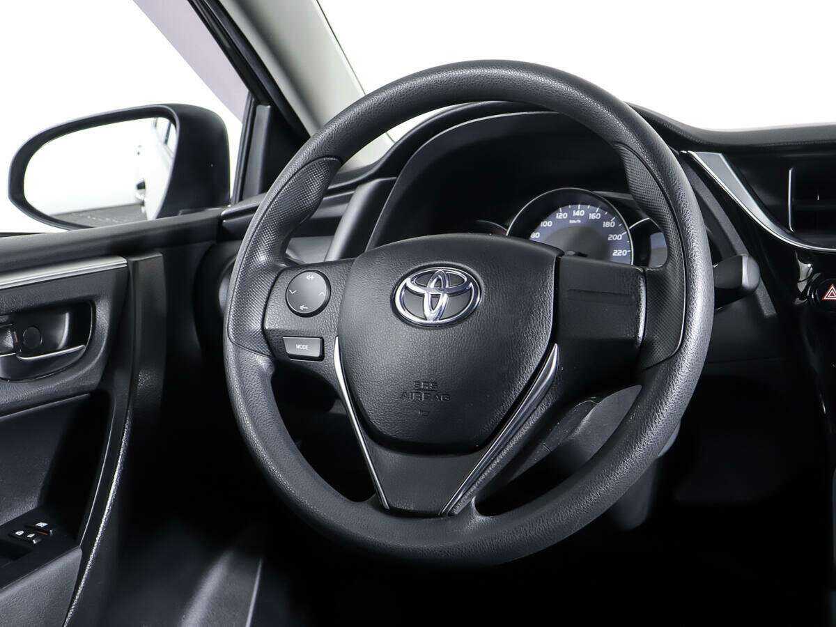 Toyota Corolla с пробегом — 2016 год. Фото: #14