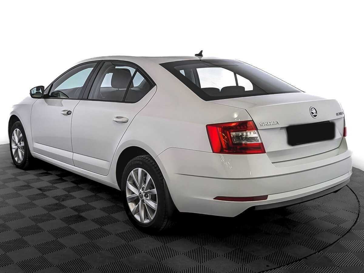 Skoda Octavia с пробегом — 2019 год. Фото: #6