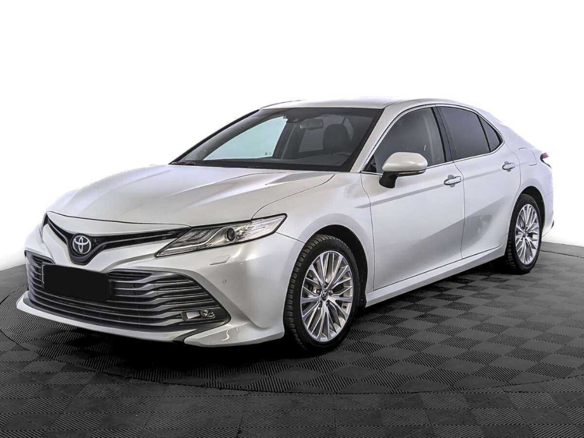 Toyota Camry с пробегом — 2019 год. Фото: #0