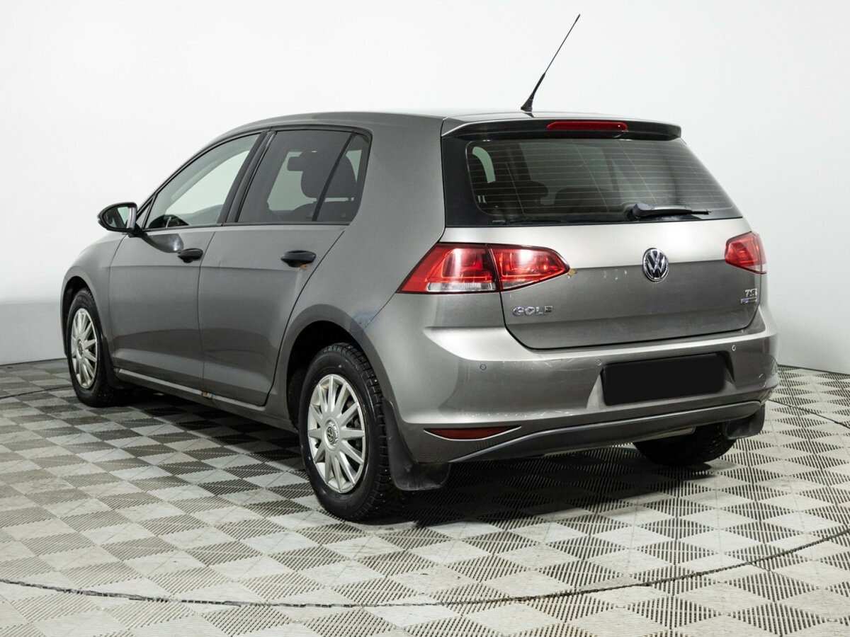 Volkswagen Golf с пробегом — 2013 год. Фото: #6