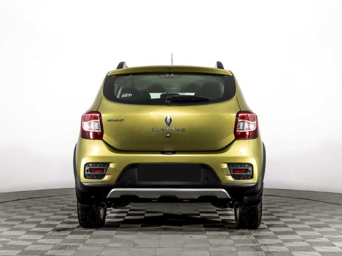 Renault Sandero с пробегом — 2017 год. Фото: #4