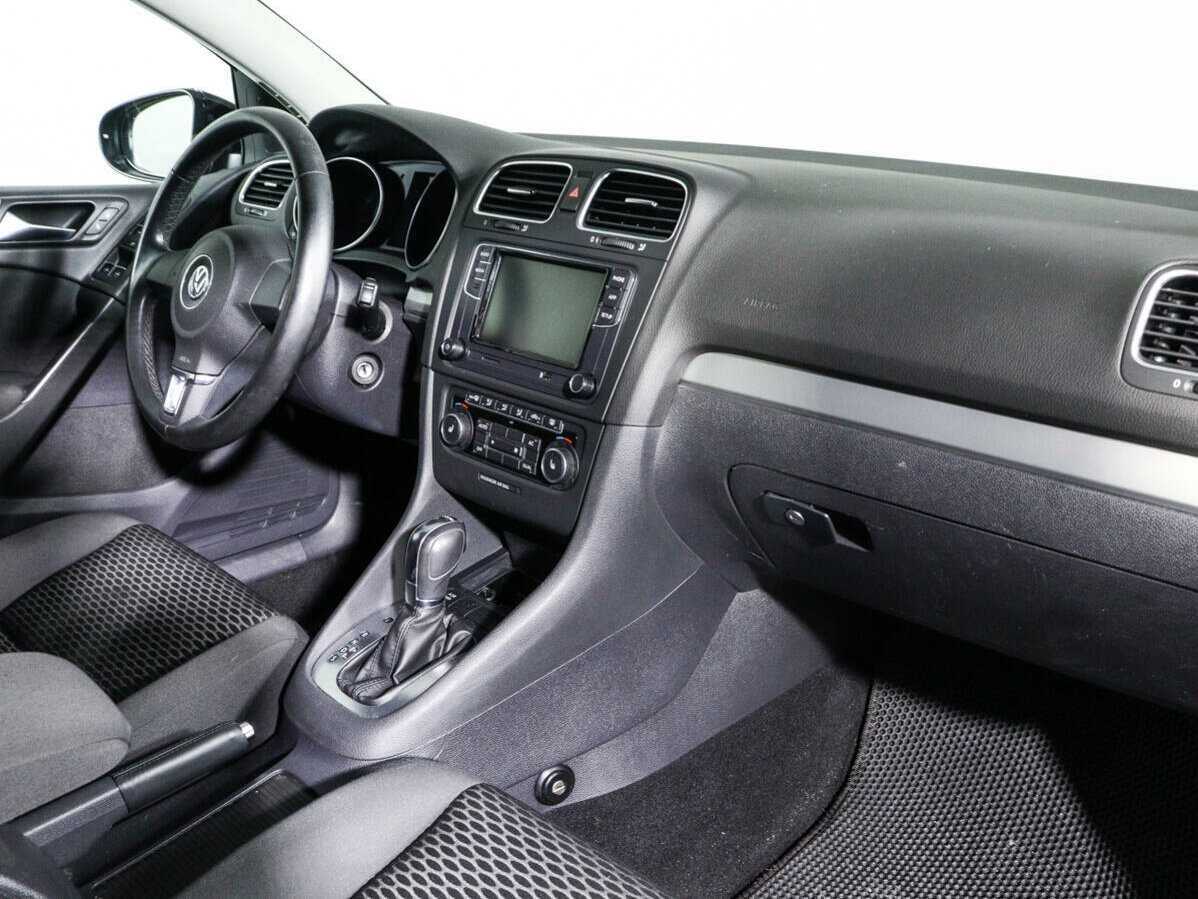 Volkswagen Golf с пробегом — 2012 год. Фото: #7