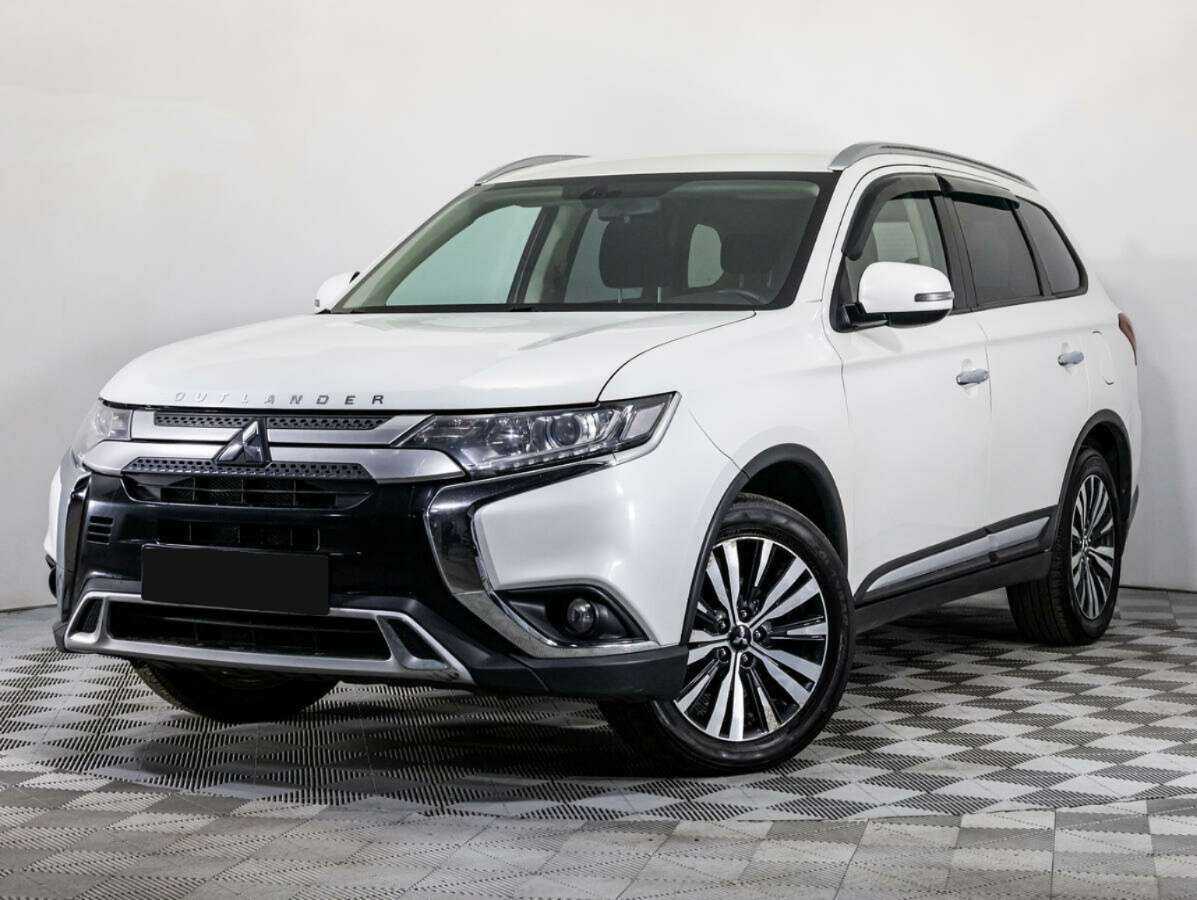 Mitsubishi Outlander с пробегом — 2018 год. Фото: #0