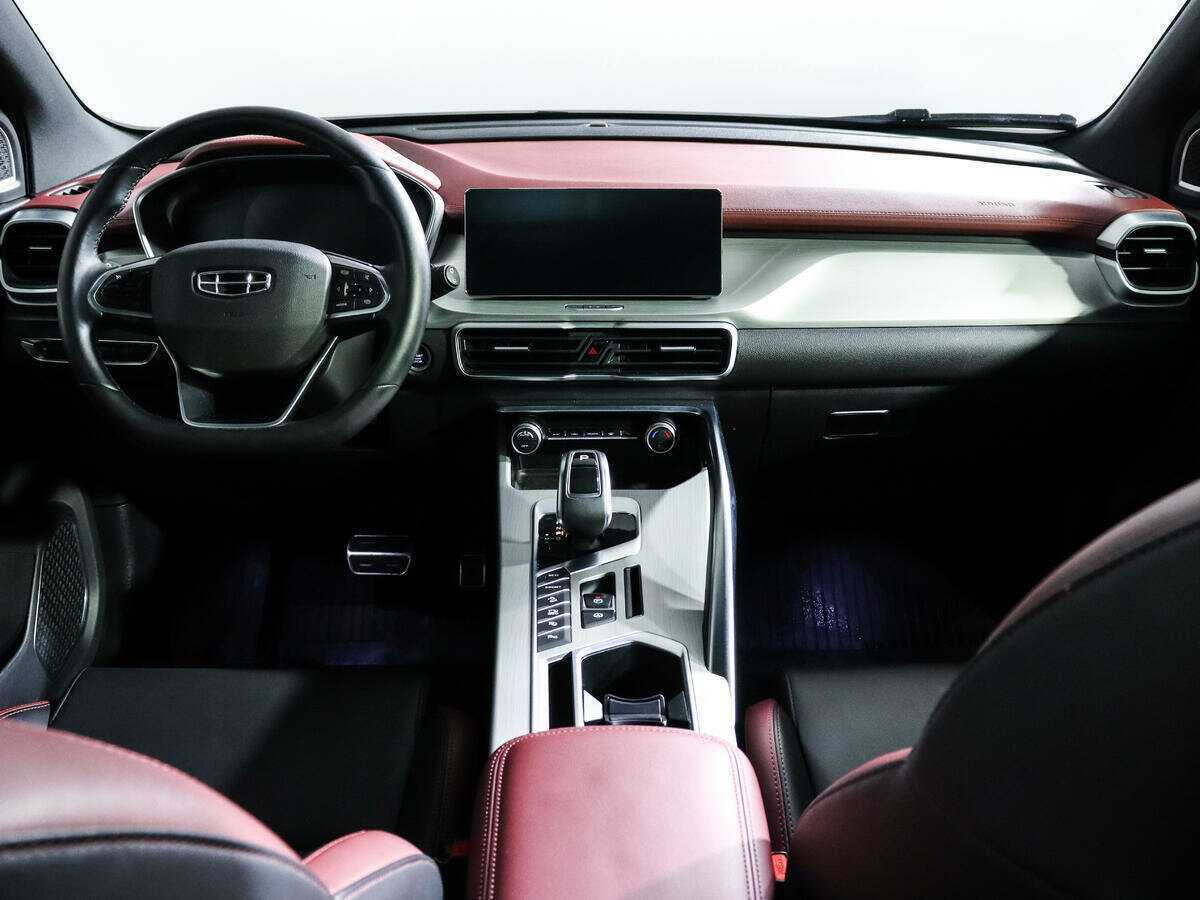 Geely Coolray с пробегом — 2021 год. Фото: #10