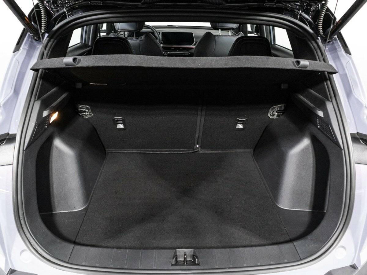 Geely Coolray с пробегом — 2023 год. Фото: #14