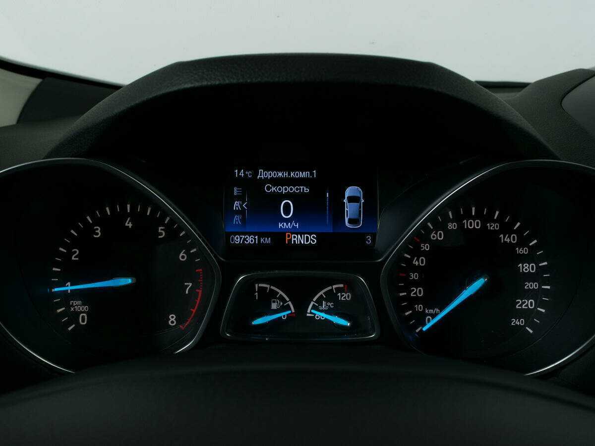 Ford Kuga с пробегом — 2017 год. Фото: #10