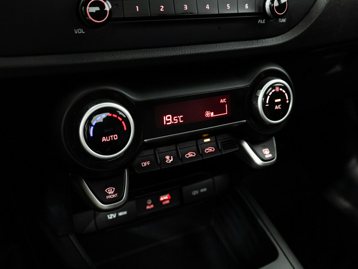 Kia Rio с пробегом — 2018 год. Фото: #15