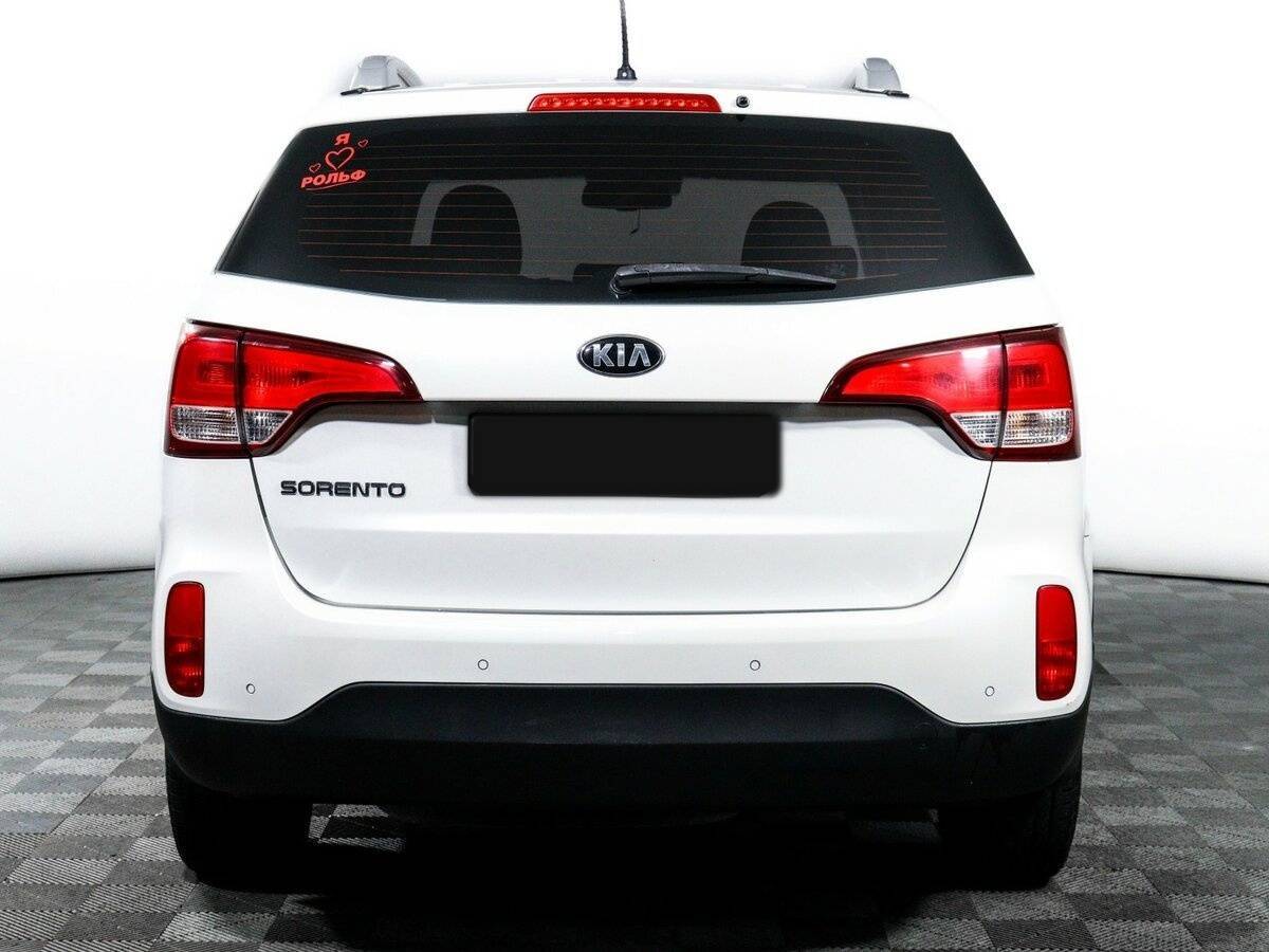Kia Sorento с пробегом — 2015 год. Фото: #5