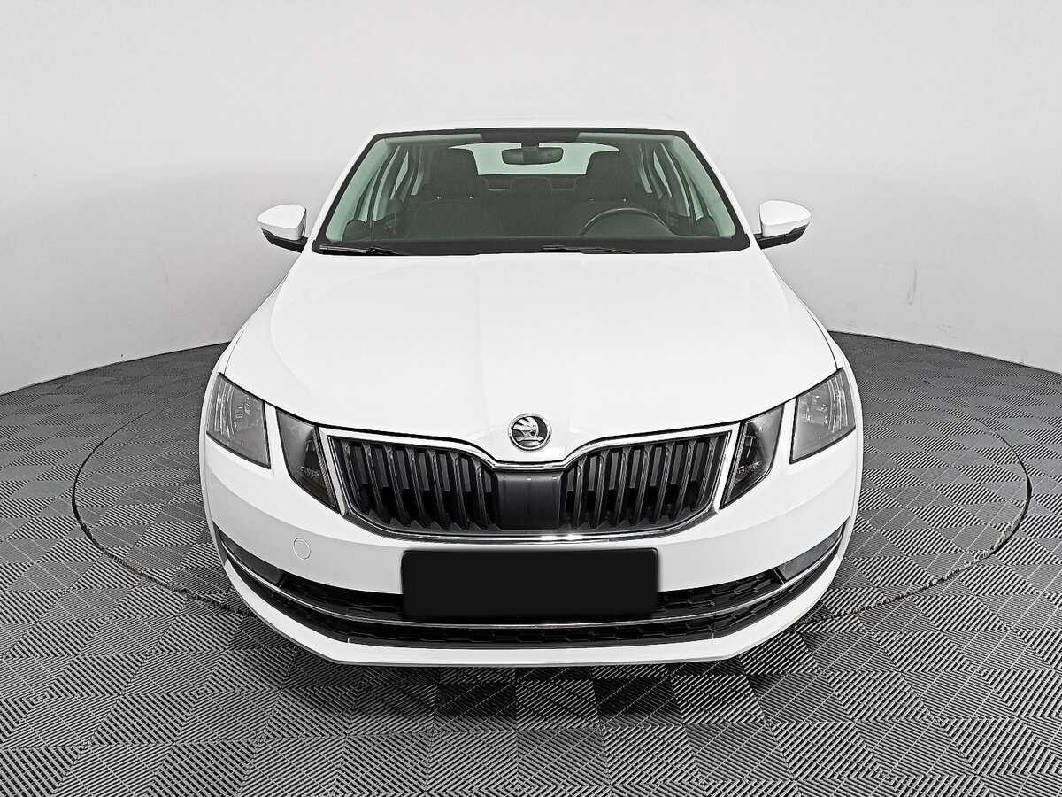 Skoda Octavia с пробегом — 2020 год. Фото: #1