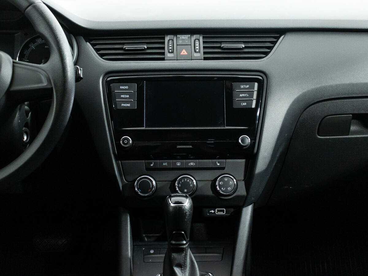 Skoda Octavia с пробегом — 2018 год. Фото: #13