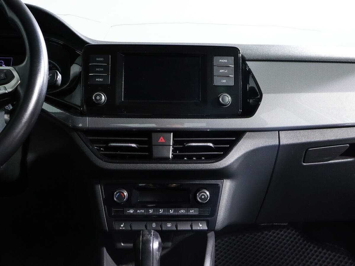 Volkswagen Polo с пробегом — 2020 год. Фото: #10