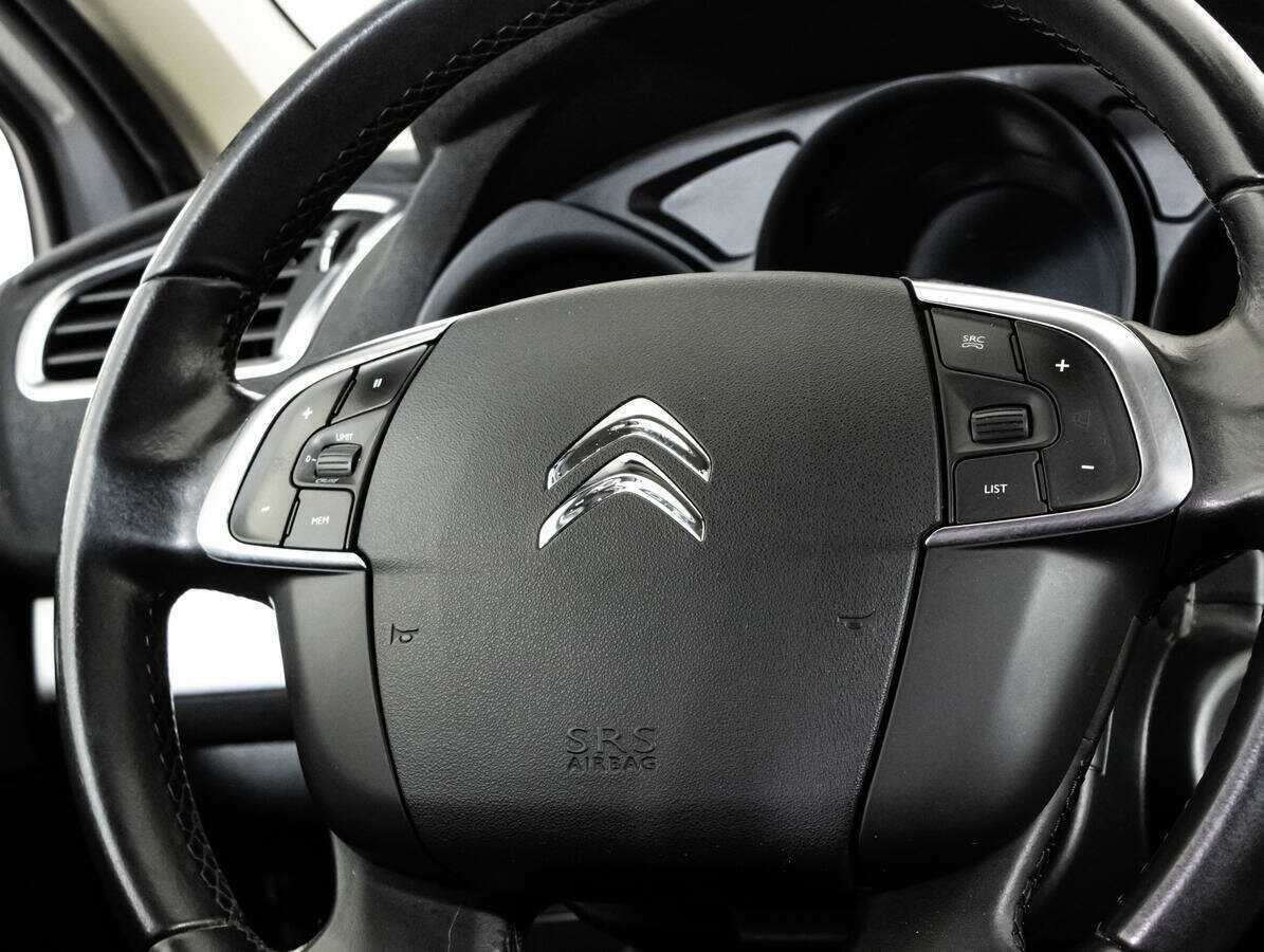 Citroen C4 с пробегом — 2016 год. Фото: #9