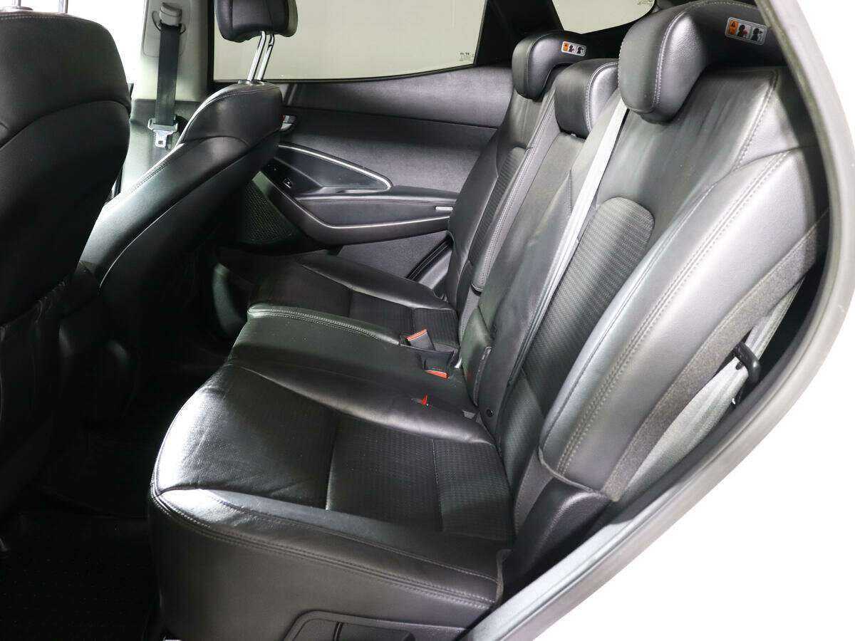Hyundai Santa Fe с пробегом — 2013 год. Фото: #7