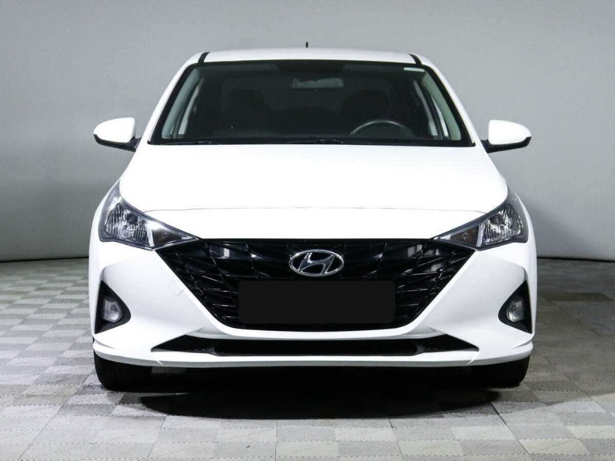 Hyundai Solaris с пробегом — 2022 год. Фото: #1