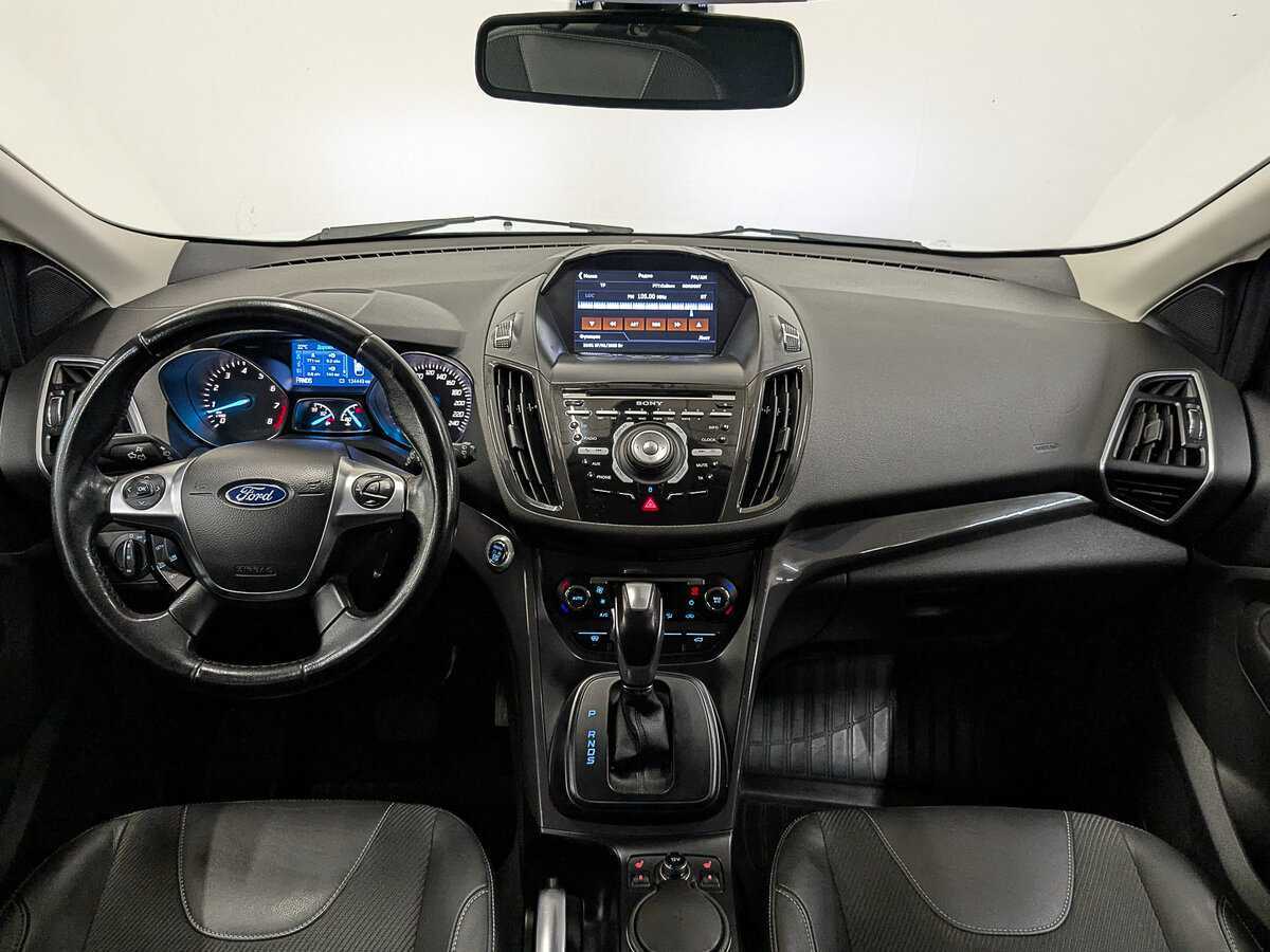 Ford Kuga с пробегом — 2014 год. Фото: #11