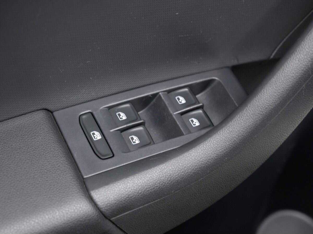 Skoda Rapid с пробегом — 2020 год. Фото: #15