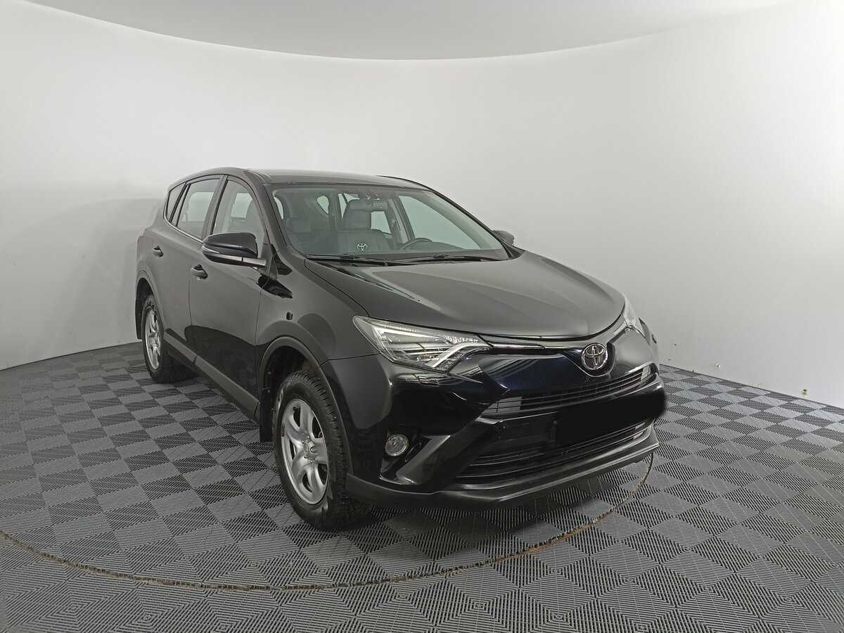 Toyota RAV4 с пробегом — 2019 год. Фото: #2