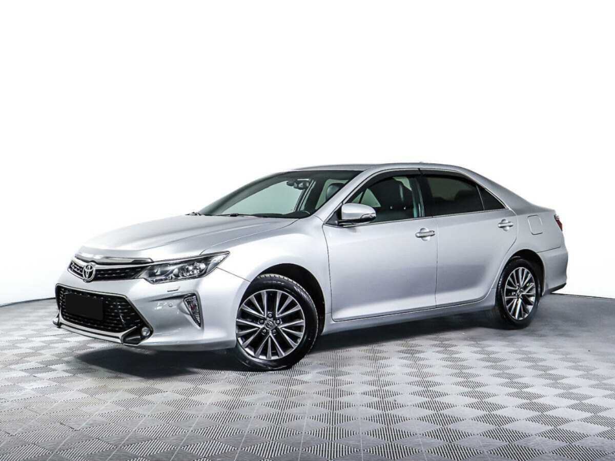 Toyota Camry с пробегом — 2017 год. Фото: #0