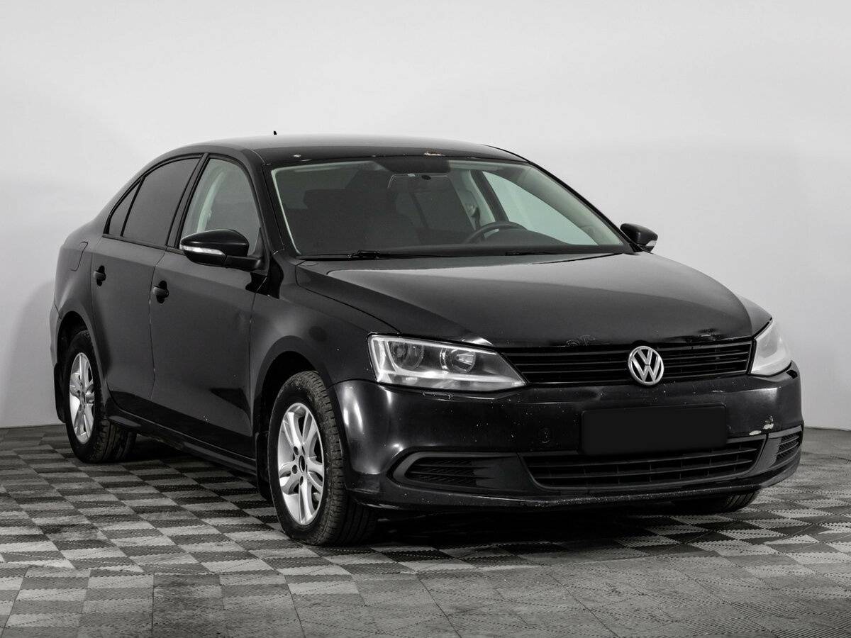 Volkswagen Jetta с пробегом — 2013 год. Фото: #2