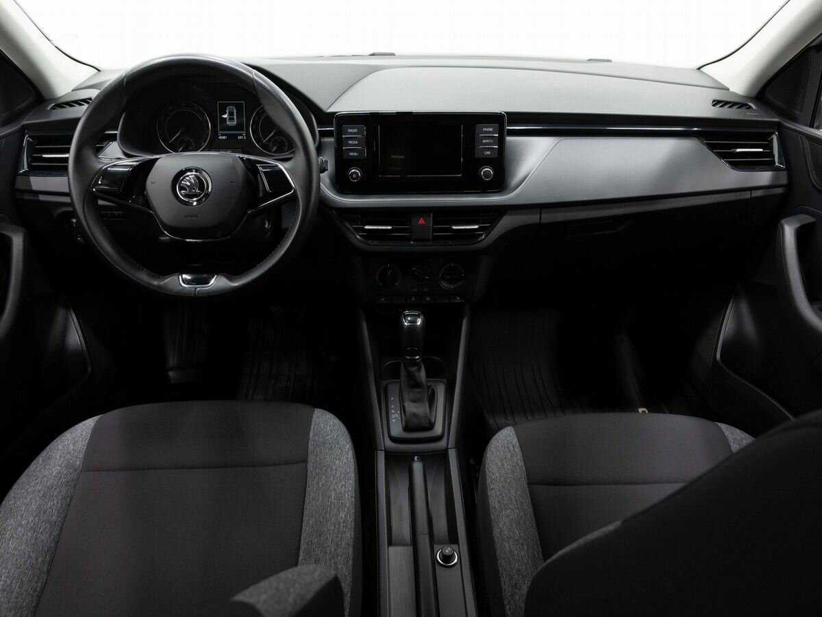 Skoda Rapid с пробегом — 2020 год. Фото: #12