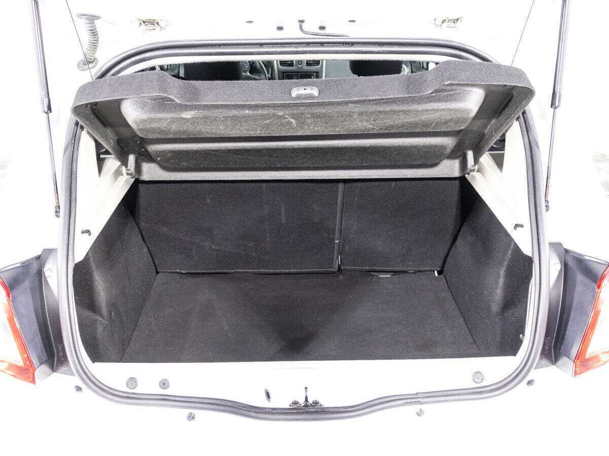 Renault Sandero с пробегом — 2018 год. Фото: #13