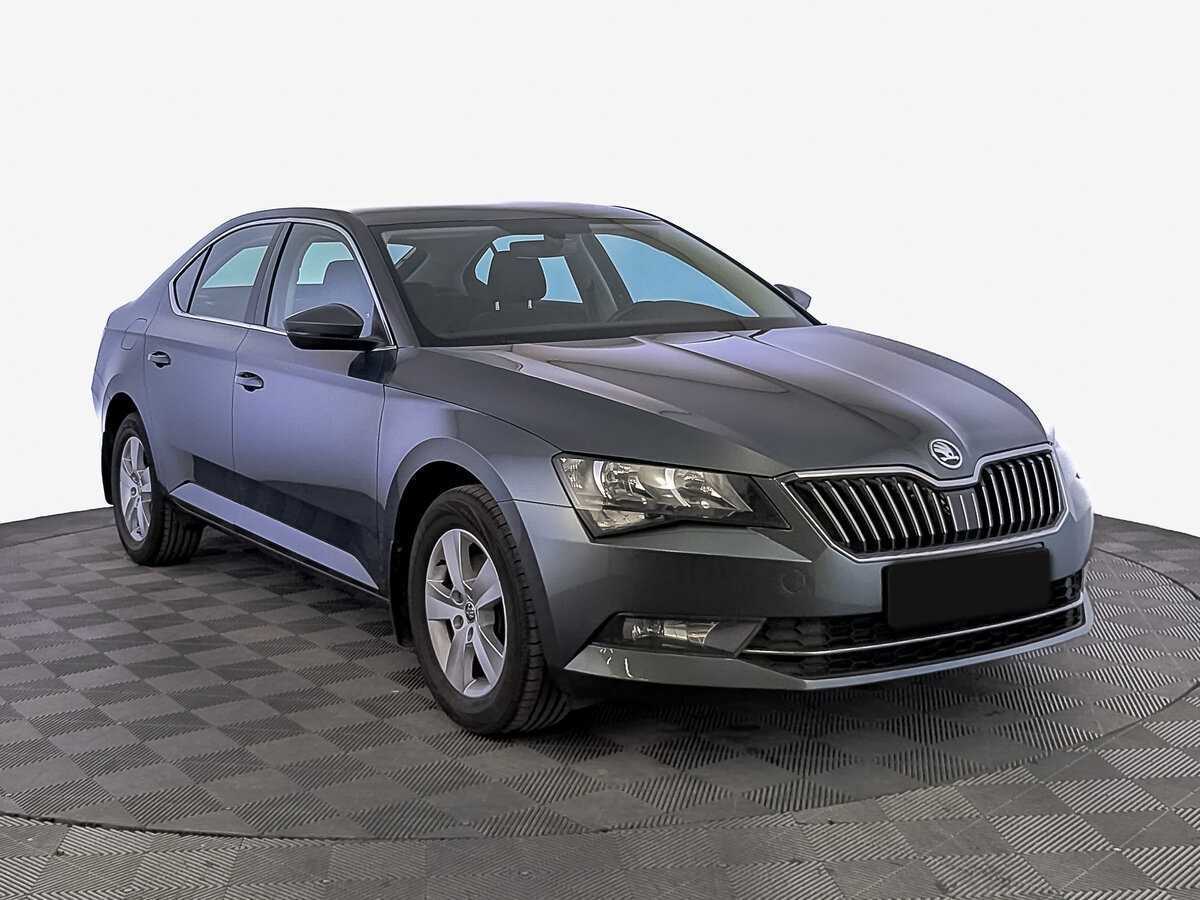 Skoda Superb с пробегом — 2018 год. Фото: #2