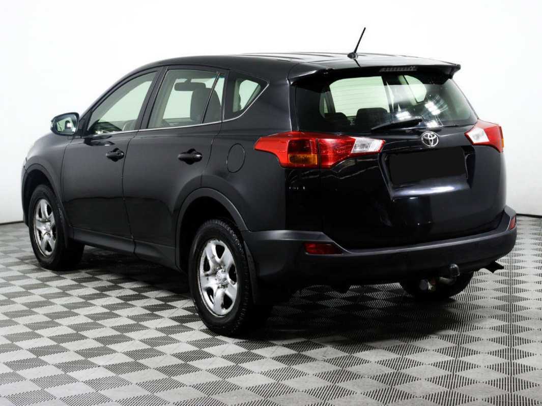 Toyota RAV4 с пробегом — 2013 год. Фото: #6