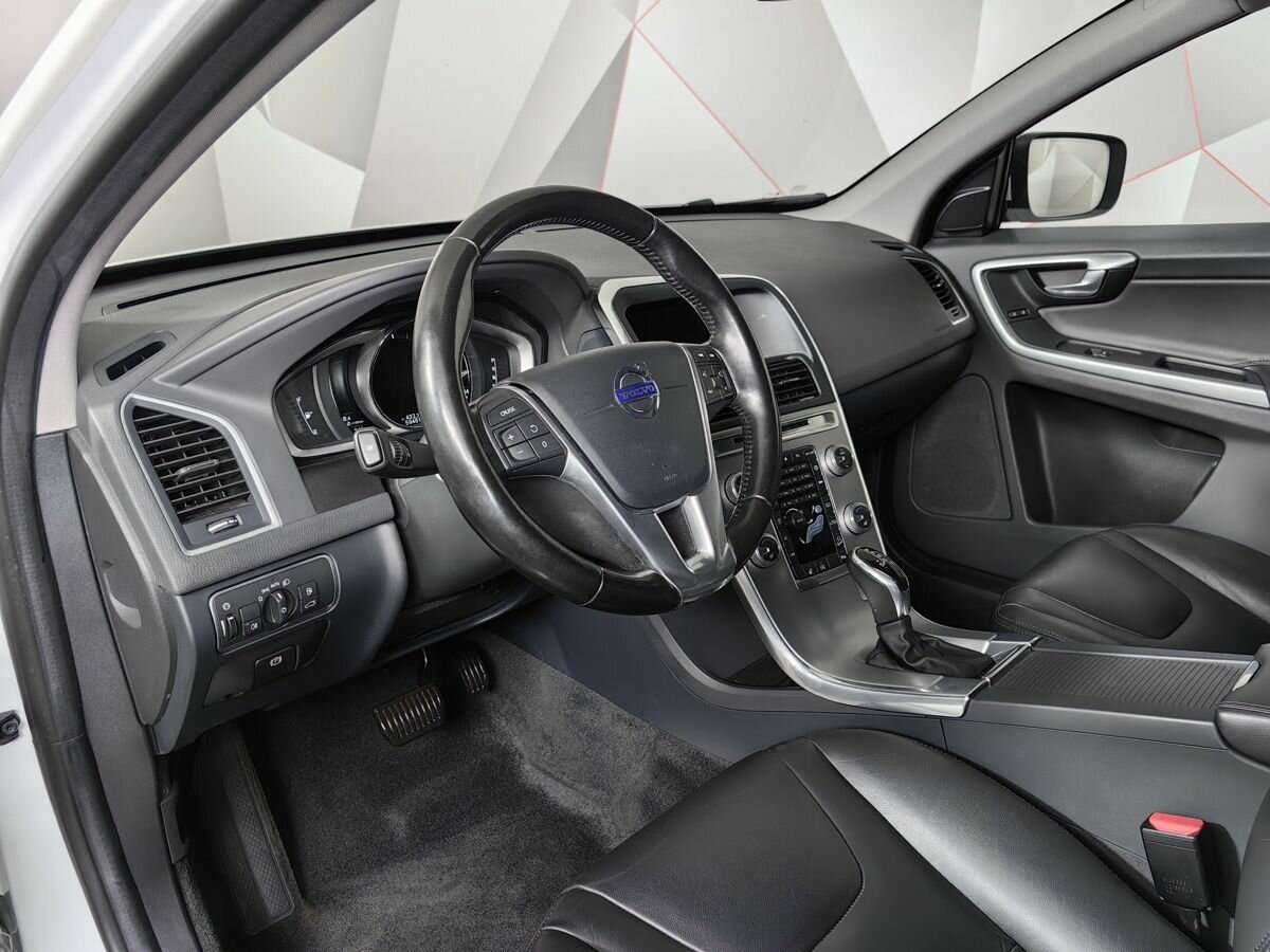 Volvo XC60 с пробегом — 2016 год. Фото: #12