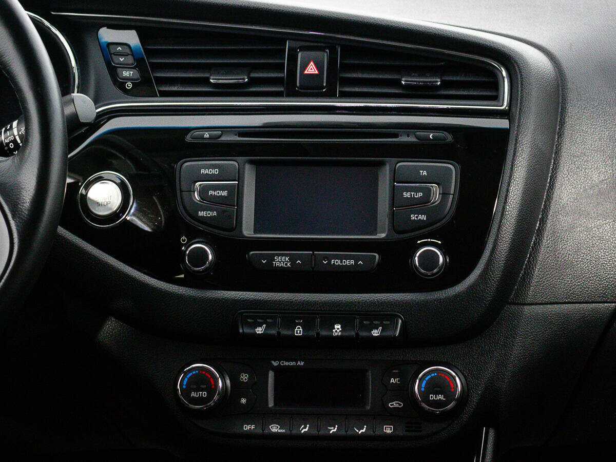 Kia Ceed с пробегом — 2016 год. Фото: #14