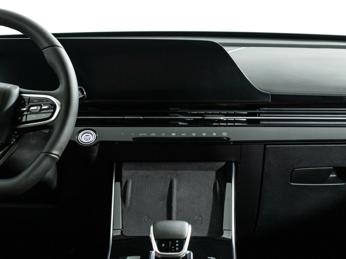 OMODA C5 с пробегом — 2023 год. Фото: #12