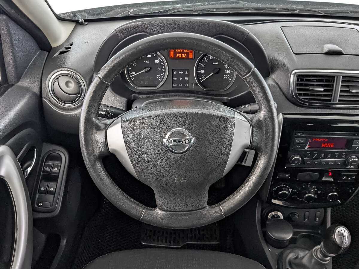 Nissan Terrano с пробегом — 2015 год. Фото: #18