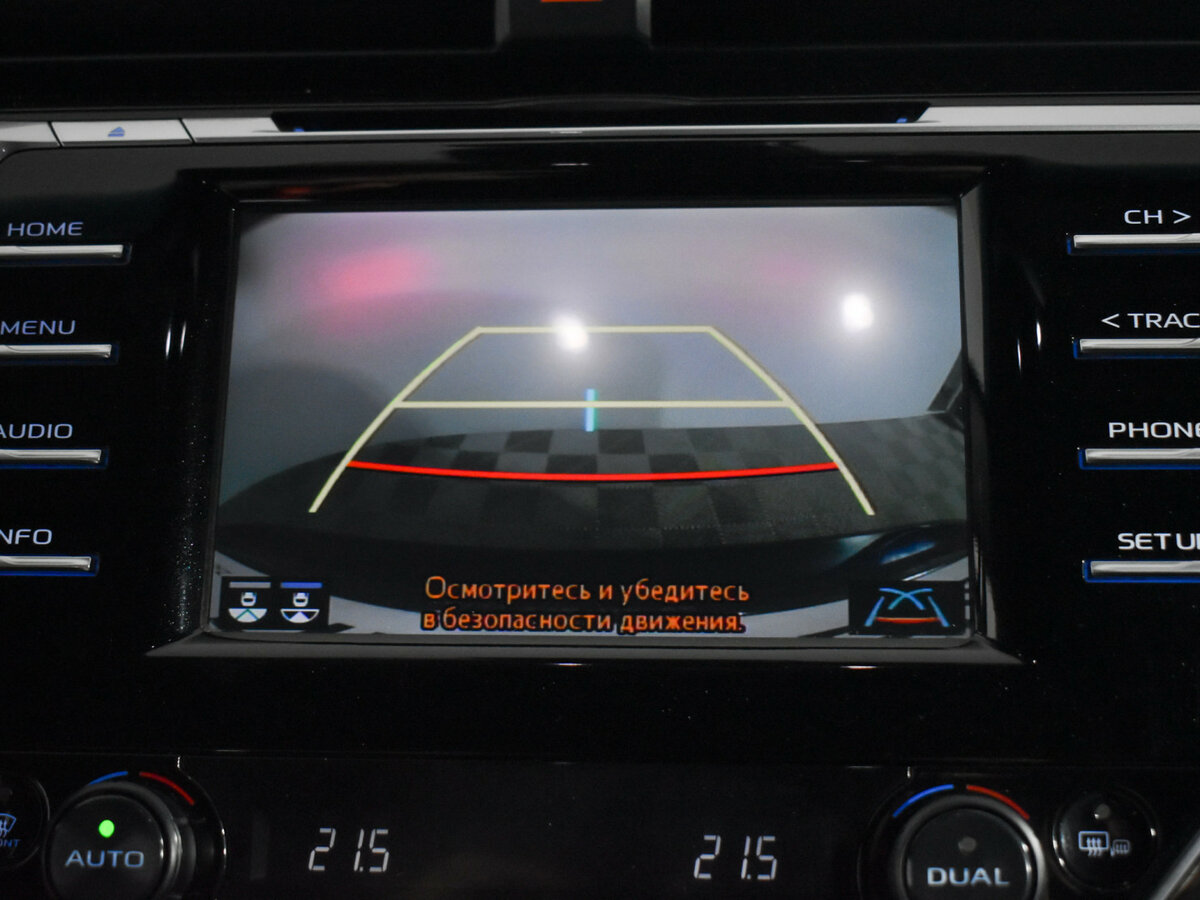 Toyota Camry с пробегом — 2018 год. Фото: #17