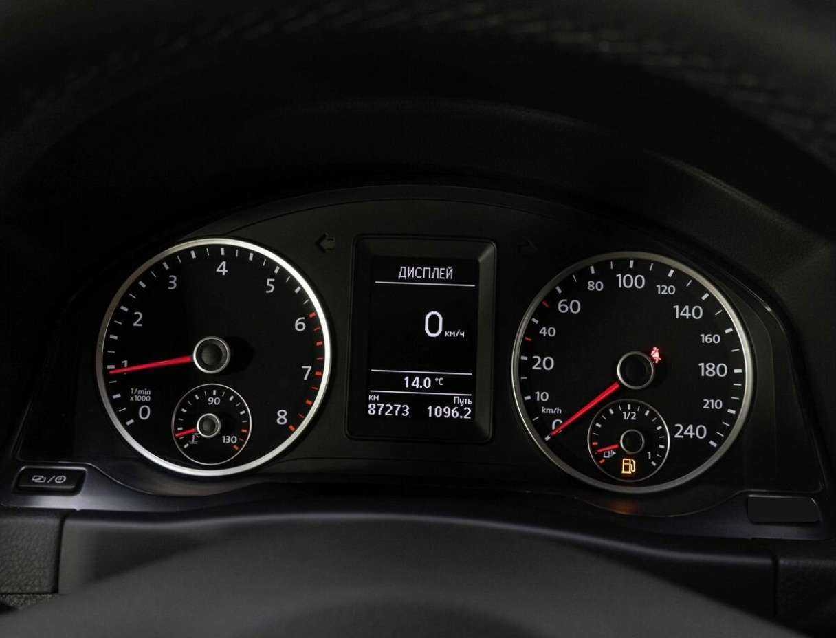 Volkswagen Tiguan с пробегом — 2014 год. Фото: #18