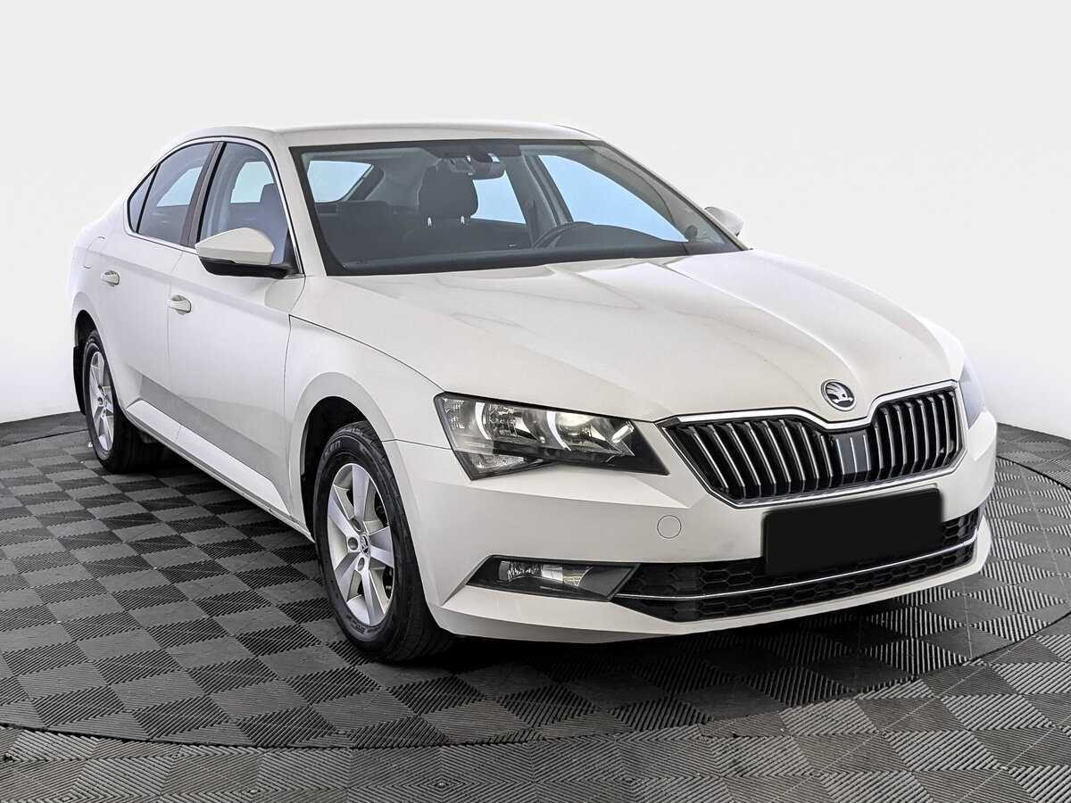 Skoda Superb с пробегом — 2017 год. Фото: #2