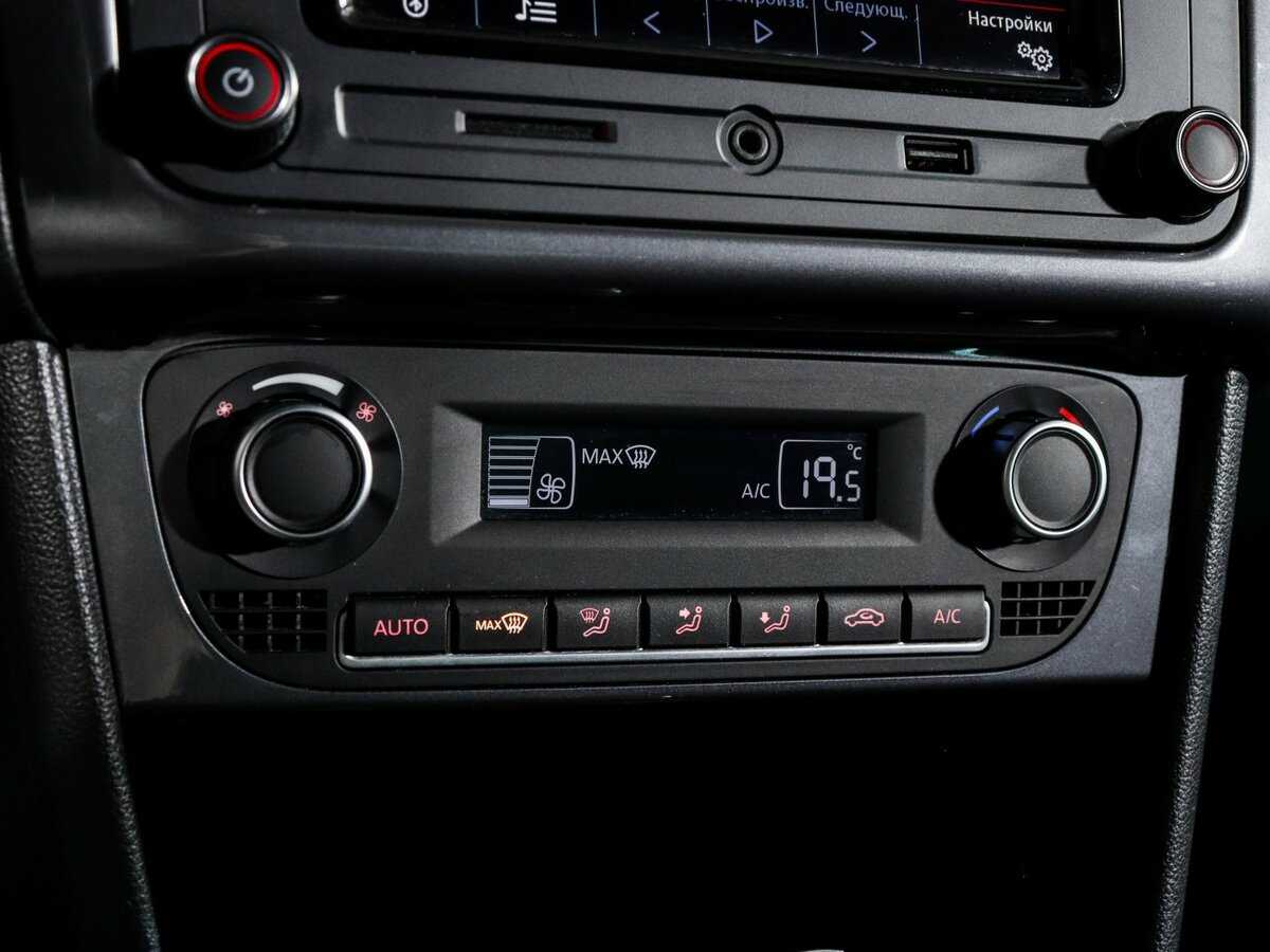 Volkswagen Polo с пробегом — 2019 год. Фото: #16