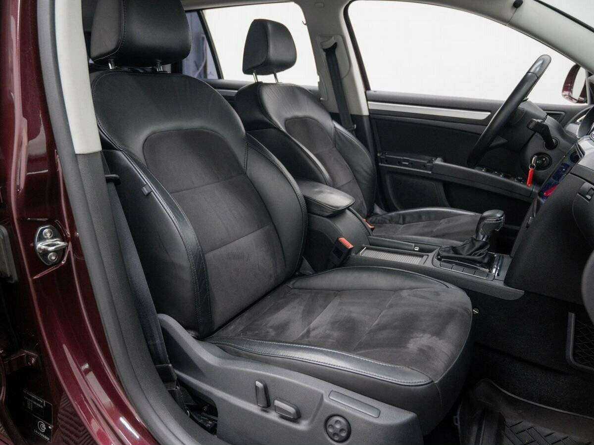 Skoda Superb с пробегом — 2014 год. Фото: #7