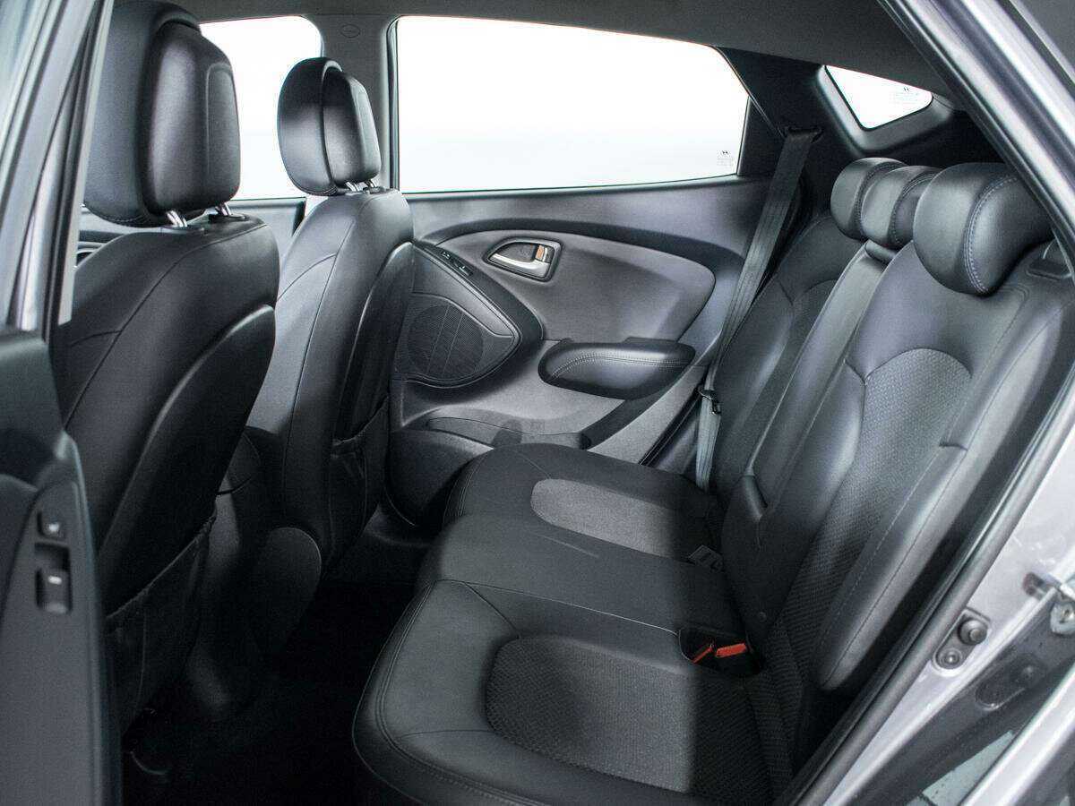 Hyundai ix35 с пробегом — 2012 год. Фото: #9