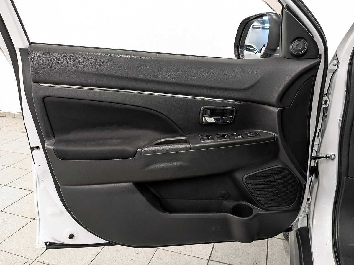 Mitsubishi ASX с пробегом — 2014 год. Фото: #18