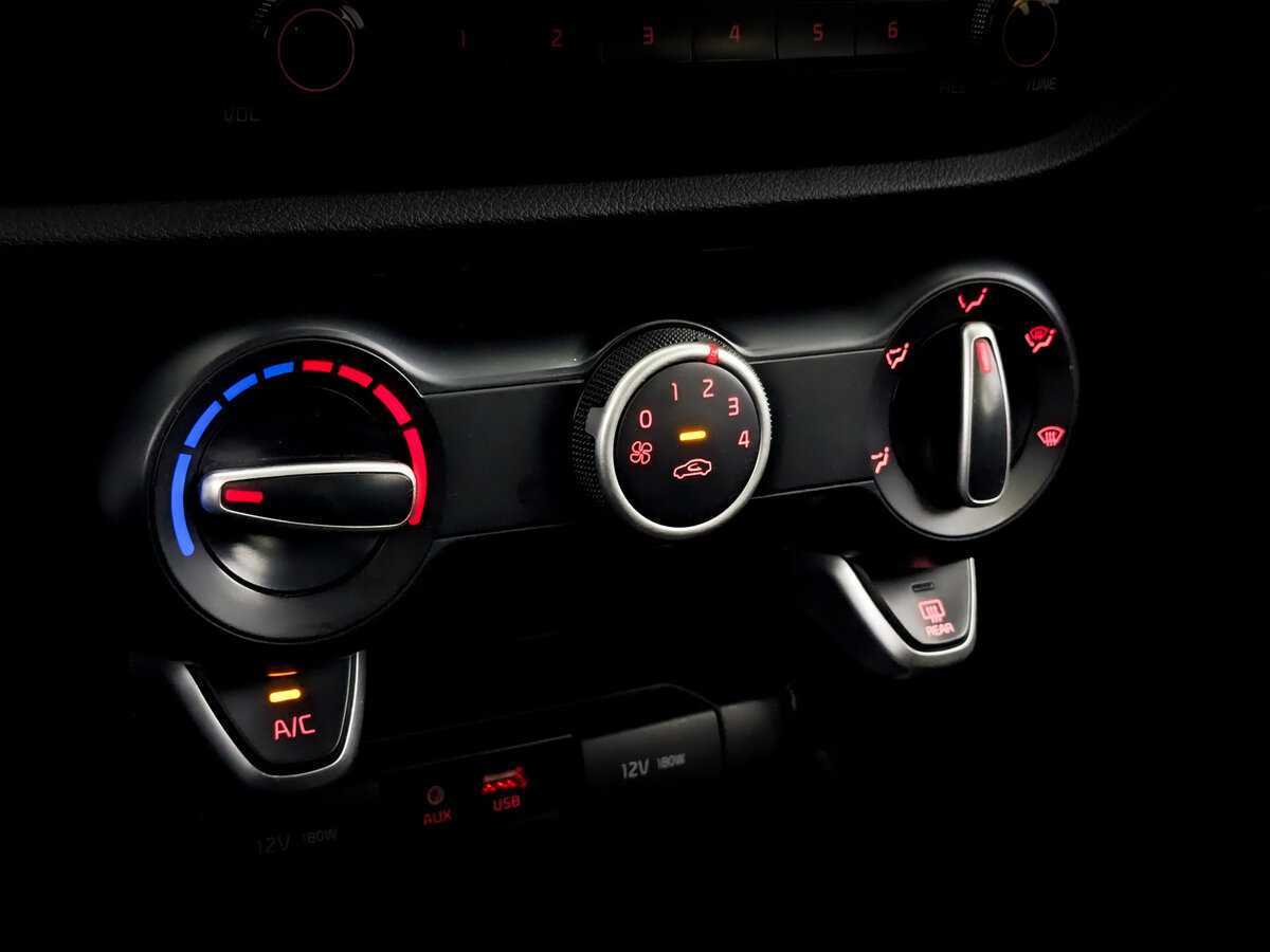 Kia Rio с пробегом — 2020 год. Фото: #23