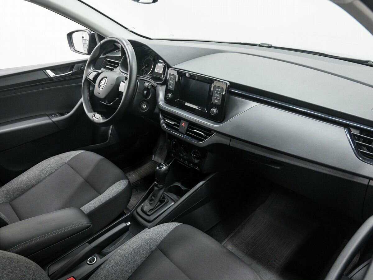 Skoda Rapid с пробегом — 2022 год. Фото: #6