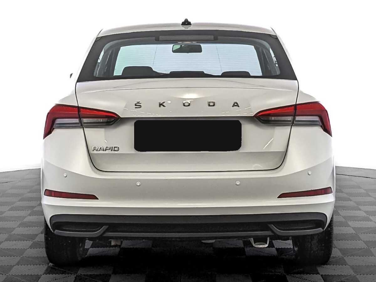 Skoda Rapid с пробегом — 2021 год. Фото: #5