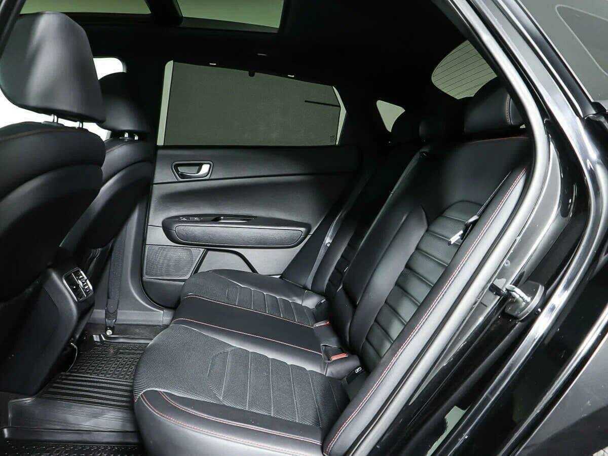 Kia Optima с пробегом — 2018 год. Фото: #13