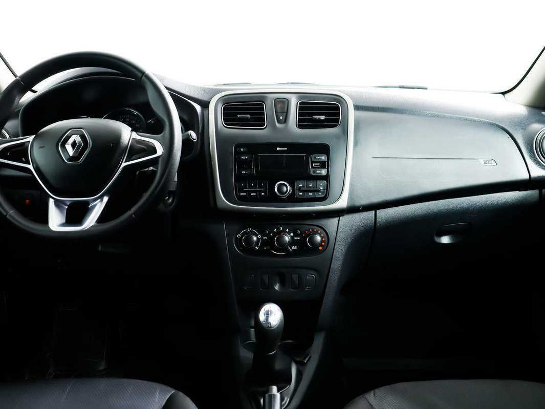 Renault Logan с пробегом — 2019 год. Фото: #8