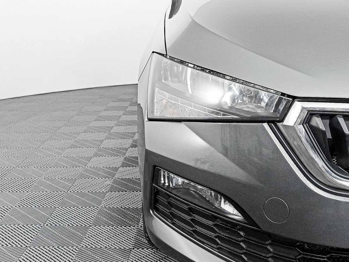 Skoda Rapid с пробегом — 2021 год. Фото: #13