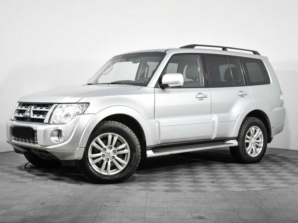 Mitsubishi Pajero с пробегом — 2013 год. Фото: #0