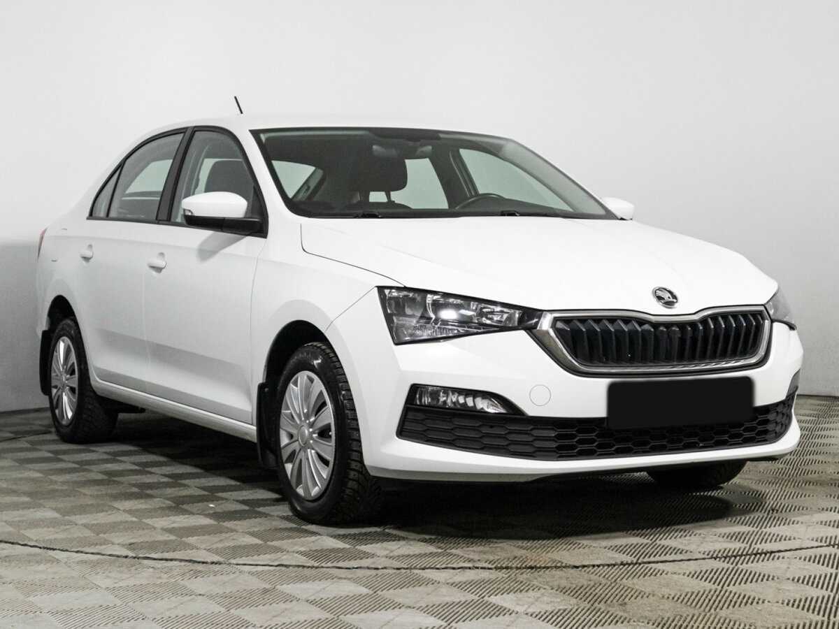 Skoda Rapid с пробегом — 2021 год. Фото: #2