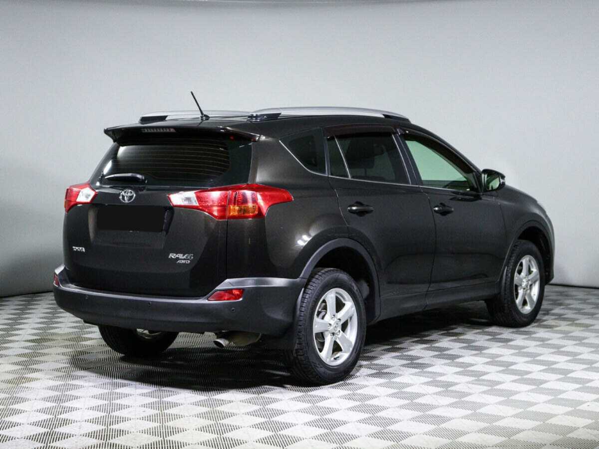 Toyota RAV4 с пробегом — 2013 год. Фото: #3