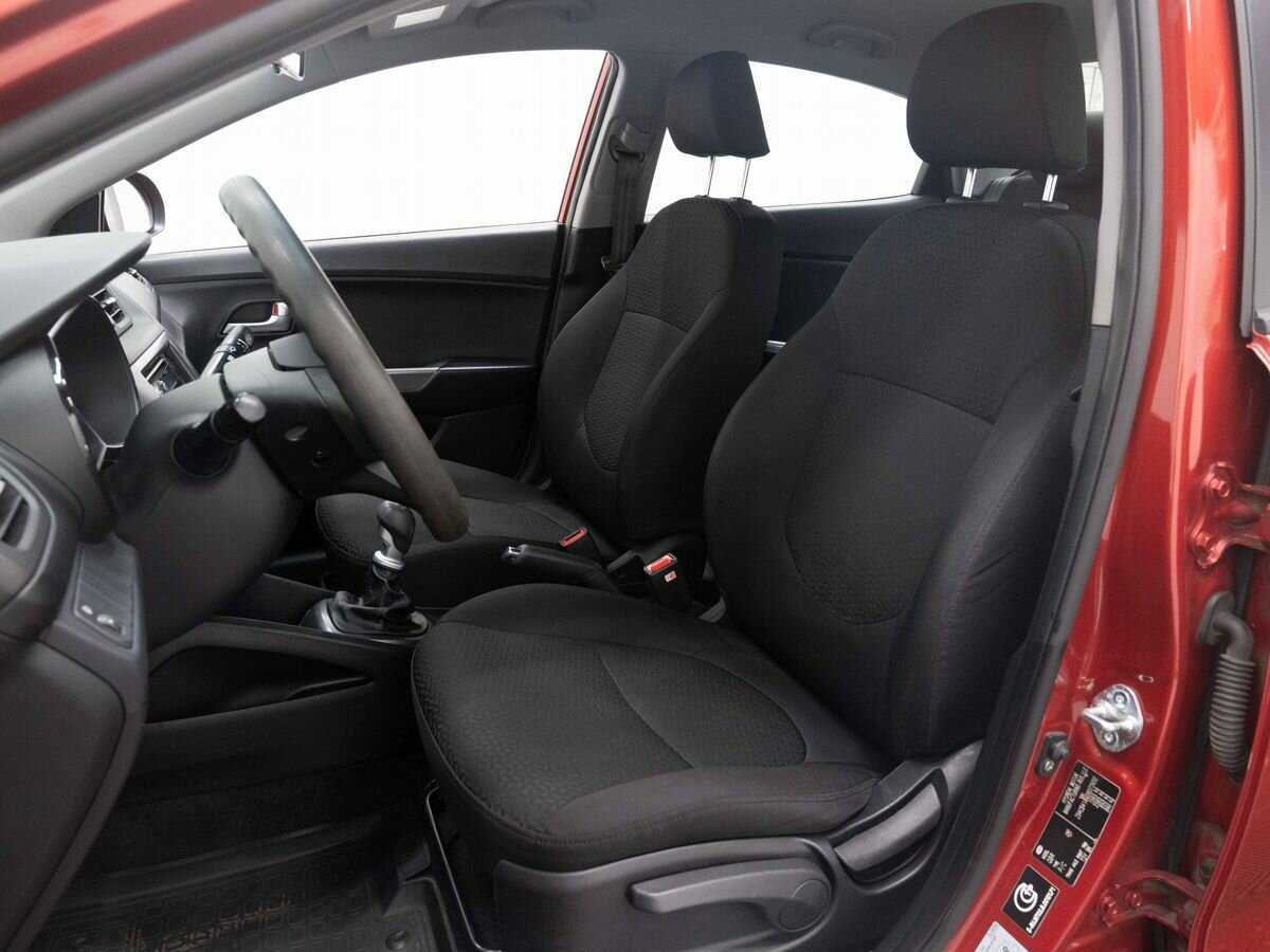 Kia Rio с пробегом — 2012 год. Фото: #9