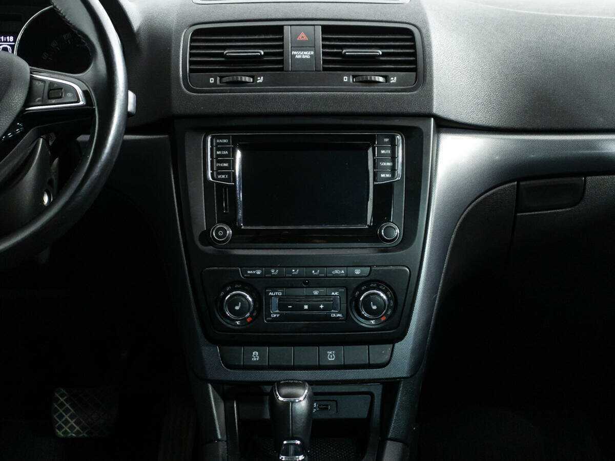 Skoda Yeti с пробегом — 2015 год. Фото: #13