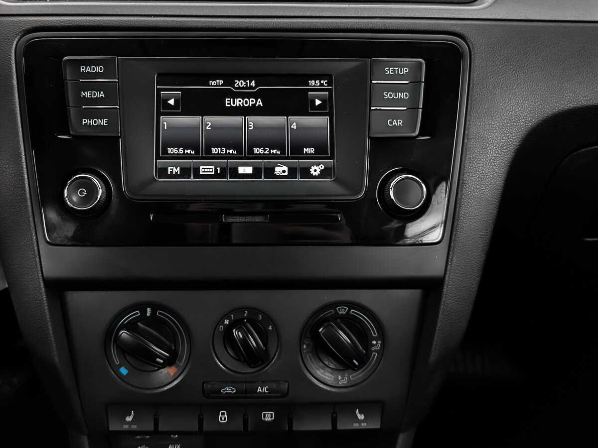 Skoda Rapid с пробегом — 2017 год. Фото: #16